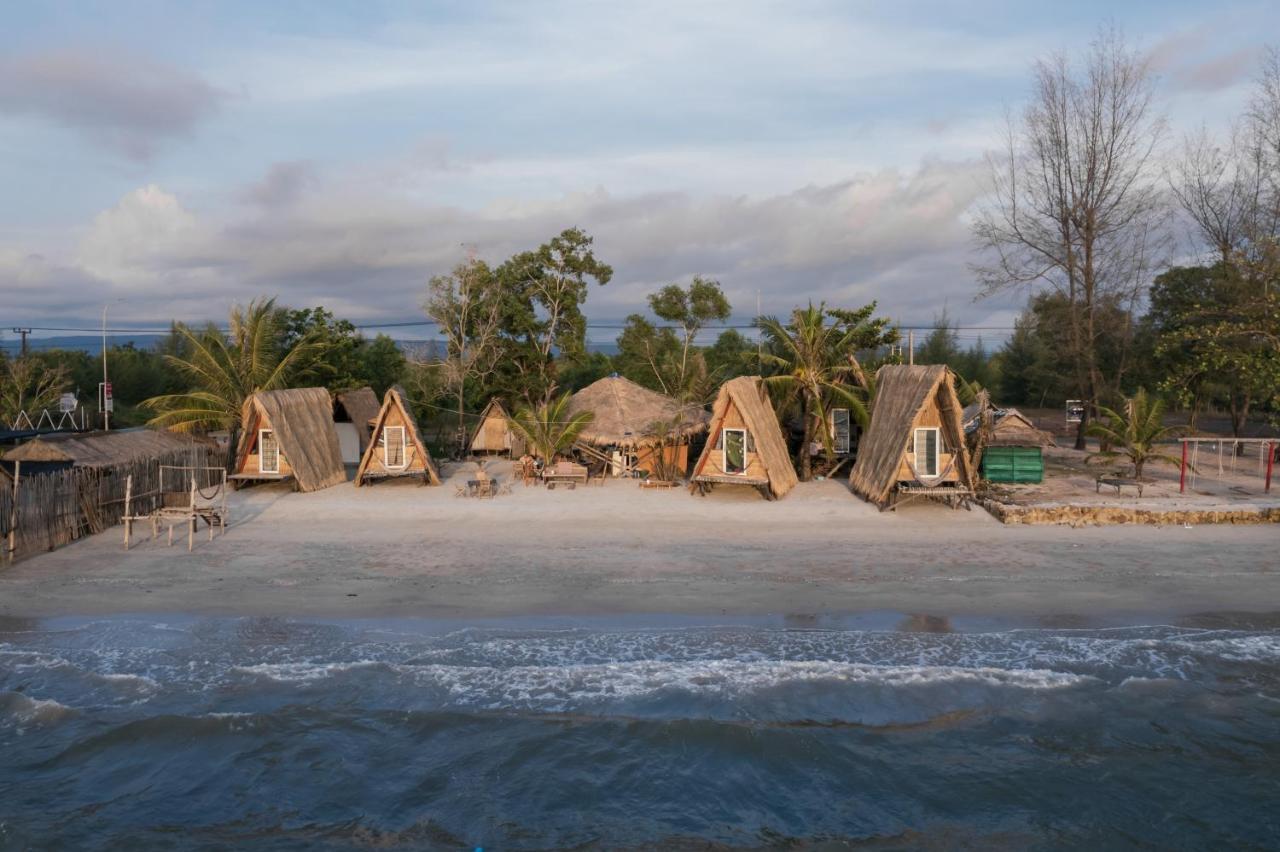 Young Wild And Free Koh Kong Exterior photo