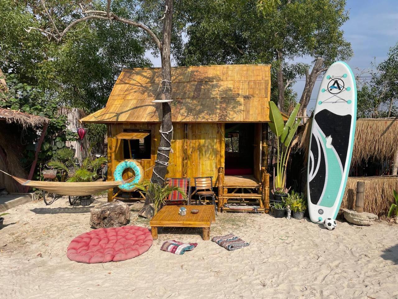 Young Wild And Free Koh Kong Exterior photo