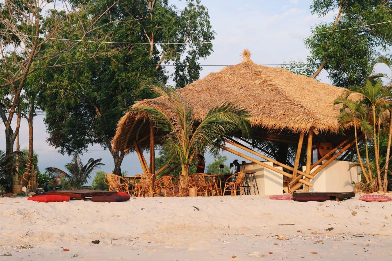 Young Wild And Free Koh Kong Exterior photo